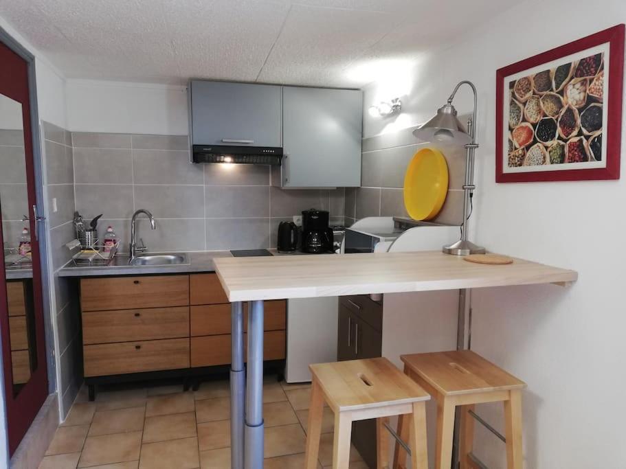 Studio 28M2 Climatise,Wifi, Proche Des Calanques,Plages 라시오타 외부 사진